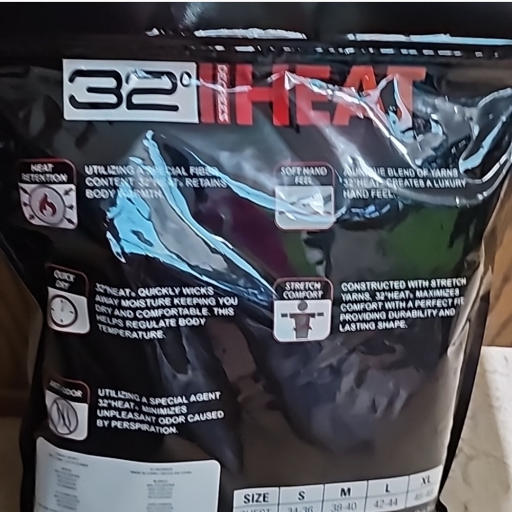 32° DEGREES MEN'S HEAT TEE 2 PK, nwt XL - Picture 3 of 4